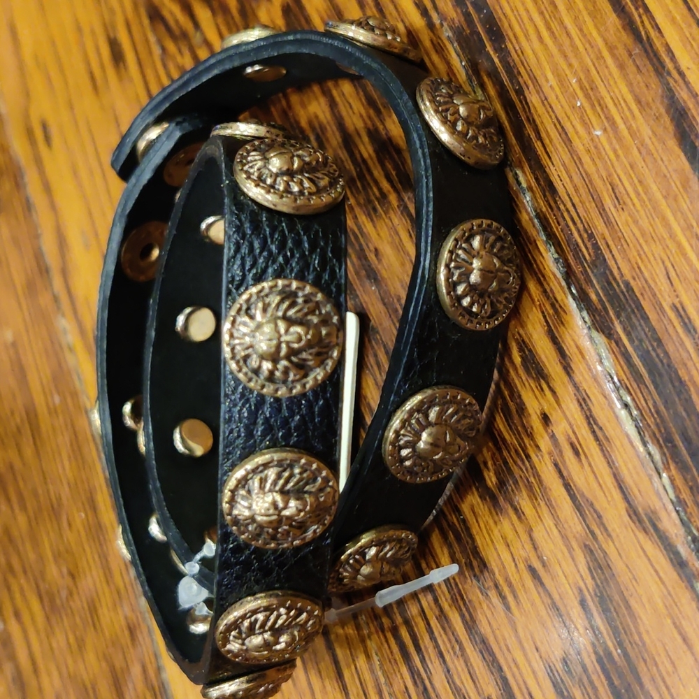 NWT Lion Head Black Wrap Bracelet